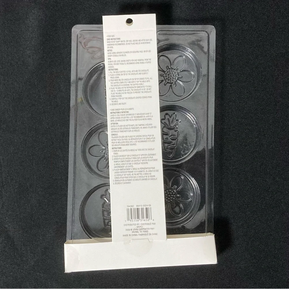 ⭐️ Celebrate It Spring Easter Plastic Cookie Candy Mold